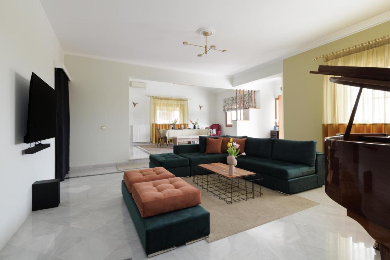Villa Ero Argos Bagian luar foto